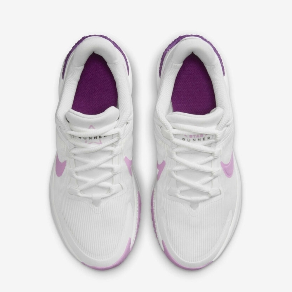 NWT Nike Star Runner 4 Girls Running Shoes | Size 7 | White & Purple Lightweight - Picture 2 of 6